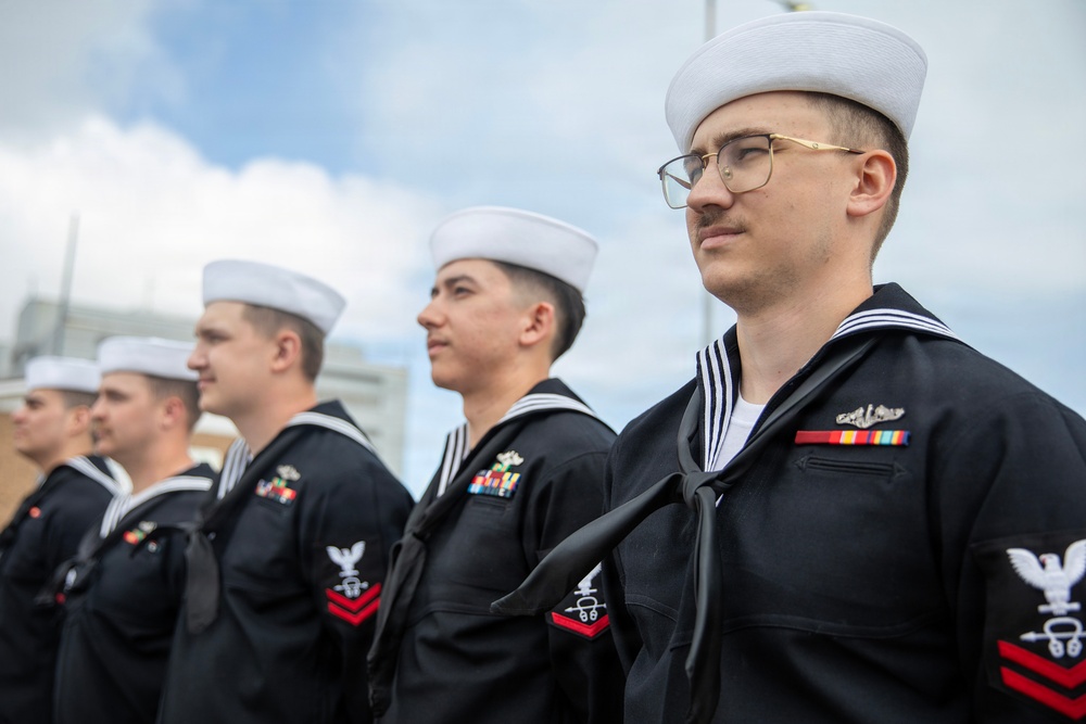 USS Greeneville Holds Change of Command