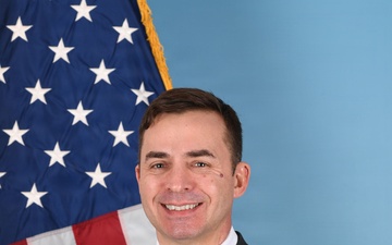 Fort Lee civilian named Army Civilian Communicator of the Year