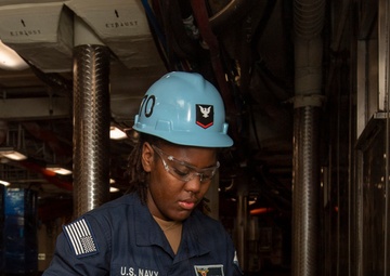 USS Carl Vinson (CVN 70) conducts daily operations