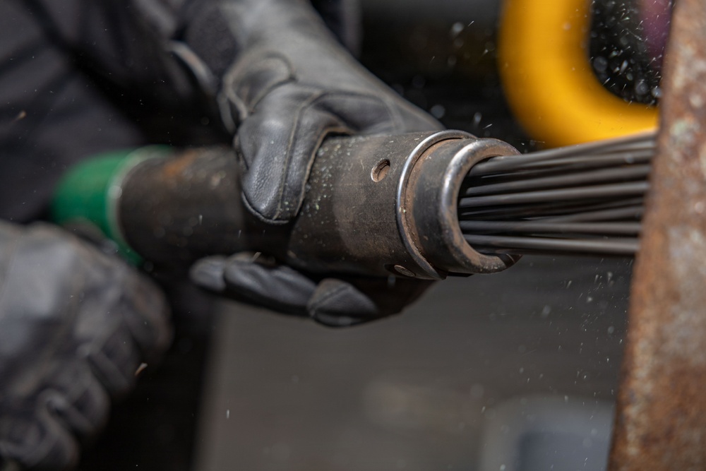 USS Iwo Jima Sailor Needle Guns