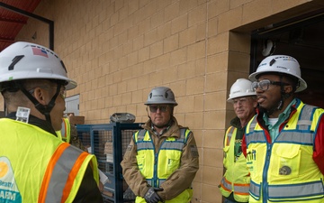USECNAV visits MCRDSD