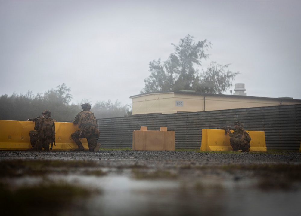 3rd LCT executes patrol base and simulated civil engagement operations during MCCRE