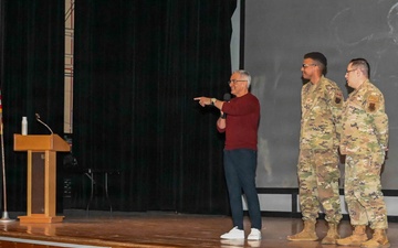 Leadership Lessons: Former SEAC 4 visits DM to inspire the next generation of Airmen