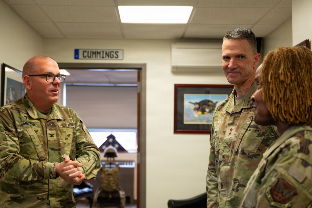 Senior Chaplains Visit Joint Task Force D.C.