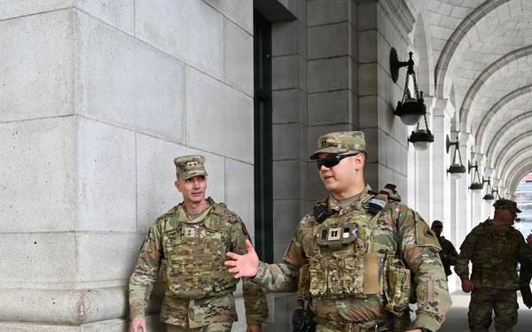 Senior Chaplains Visit Joint Task Force D.C.