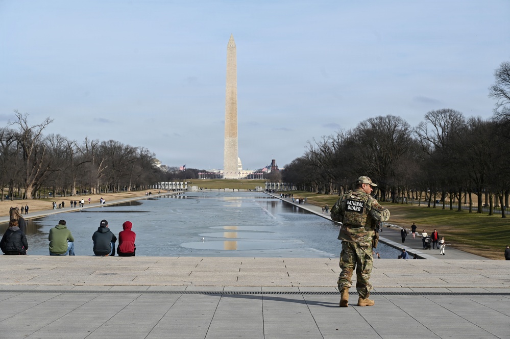 Senior Chaplains Visit Joint Task Force D.C.