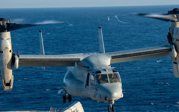 USS Essex Conducts Flight Operations