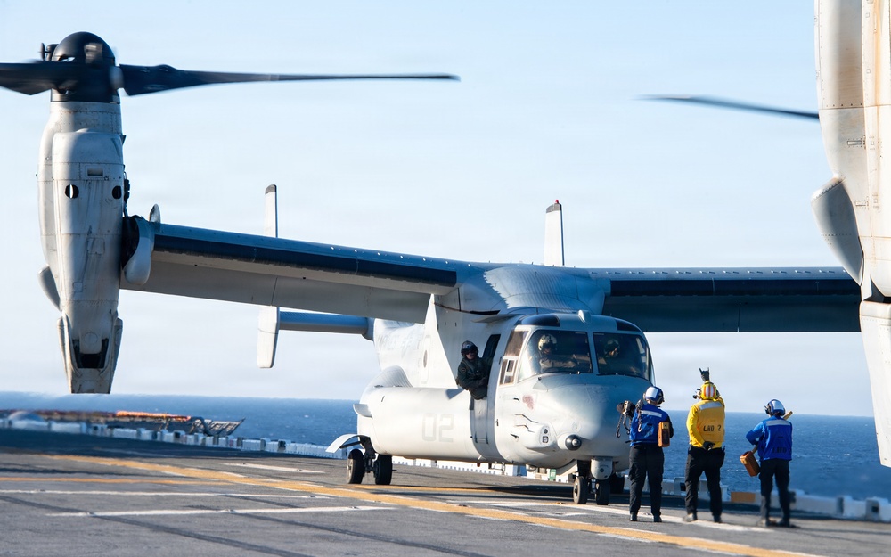 USS Essex Conducts Flight Operations