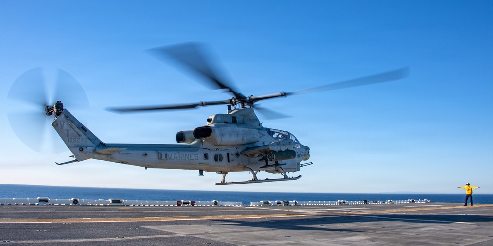 USS Essex Conducts Flight Operations