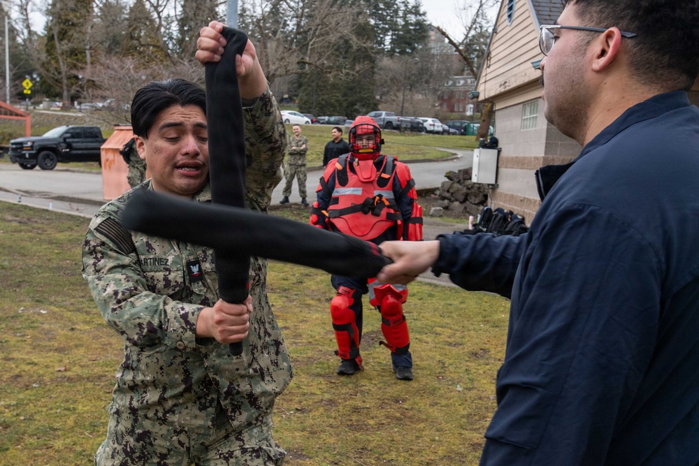 USS Ronald Reagan Sailors Conduct Security Reaction Force Training