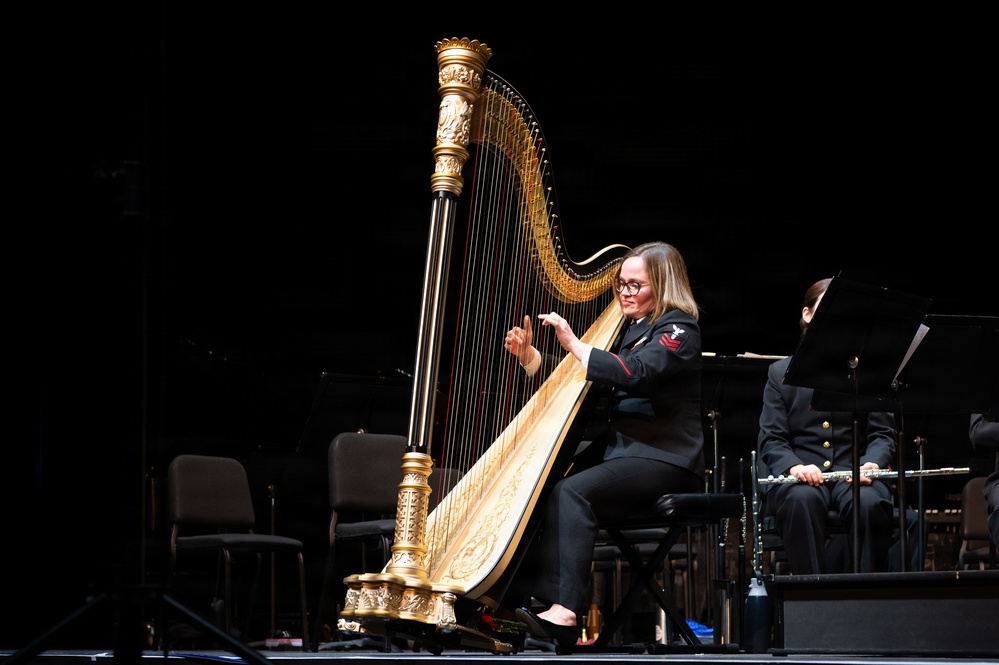 Navy Band performs in Erie on Northeast tour