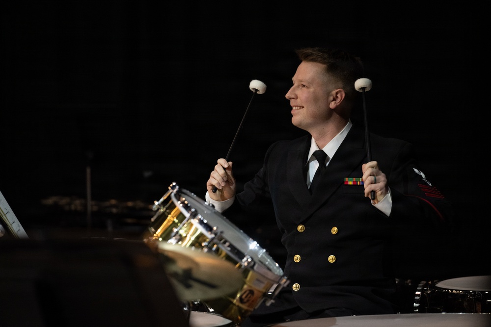 Navy Band performs in Erie on Northeast tour