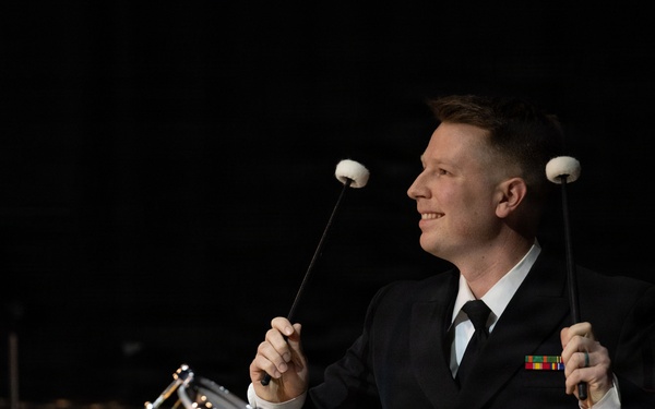 Navy Band performs in Erie on Northeast tour