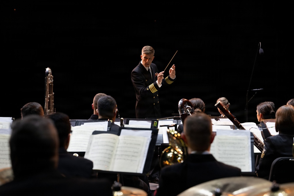 Navy Band performs in Erie on Northeast tour