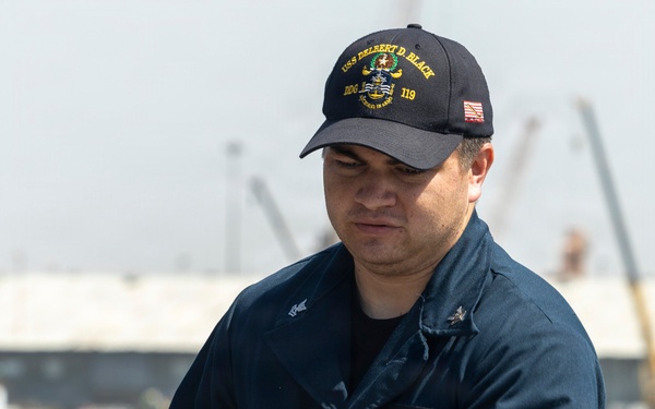 USS Delbert D. Black (DDG 119) Departs Jeddah, Saudi Arabia