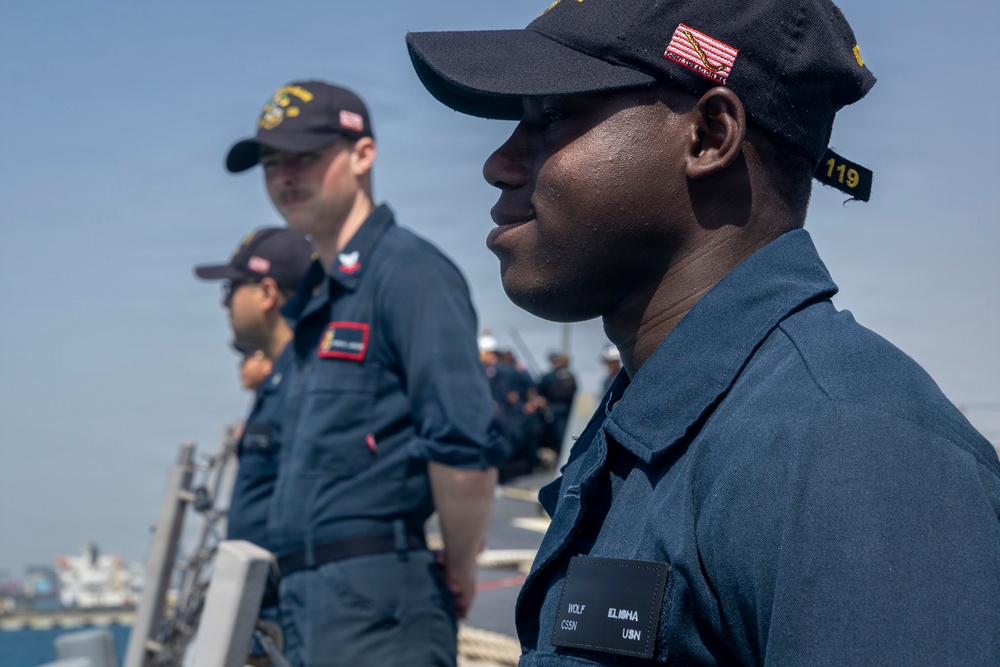 USS Delbert D. Black (DDG 119) Departs Jeddah, Saudi Arabia