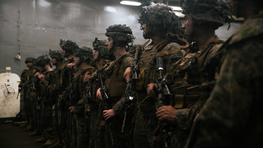 Task Force Marines Provide Security Through Surigao Strait