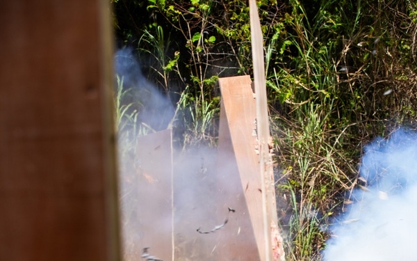 U.S. Marines and Panamanian Partners train on breaching techniques