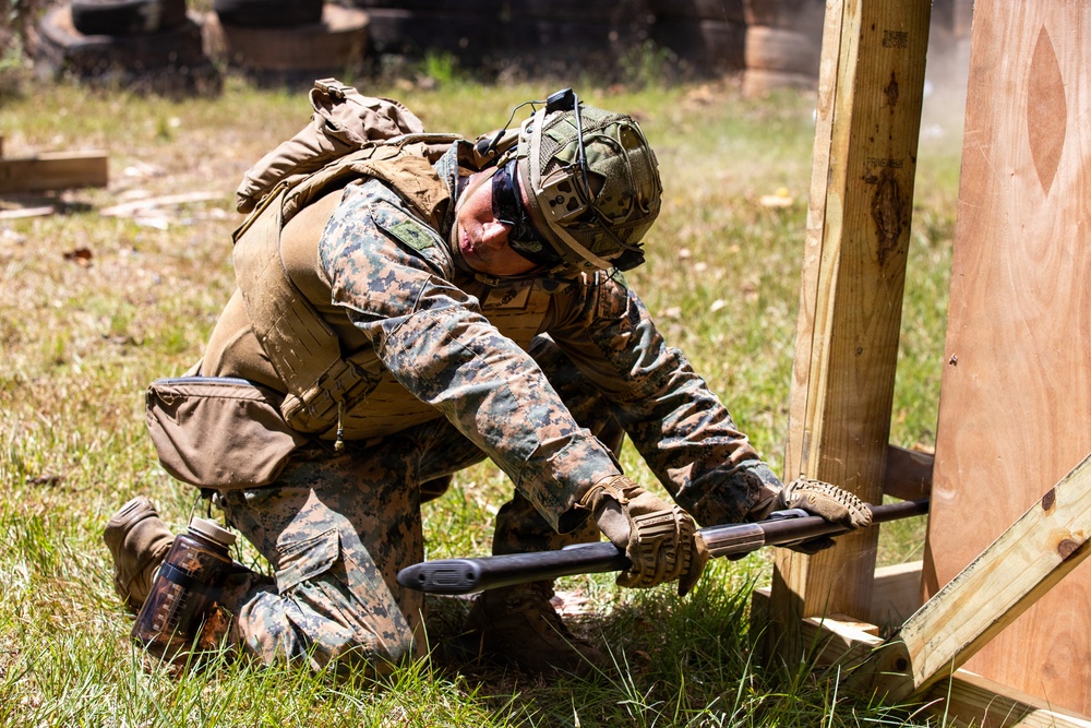 U.S. Marines and Panamanian Partners train on breaching techniques