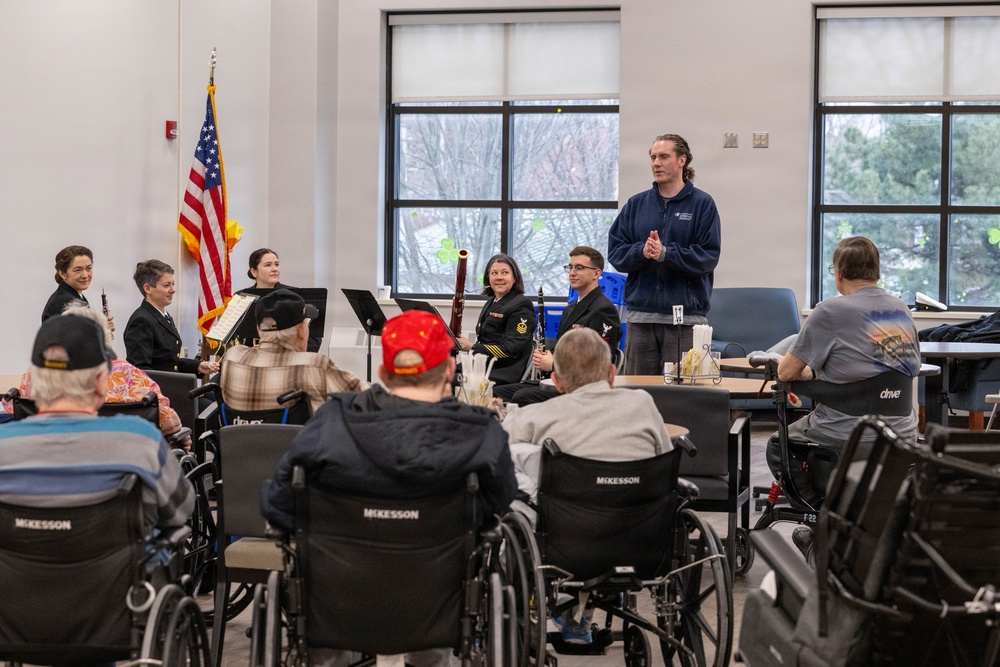 Navy Band visits Soldiers and Sailors Home