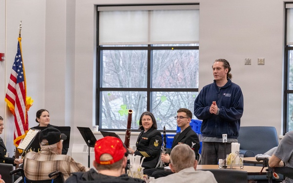 Navy Band visits Soldiers and Sailors Home