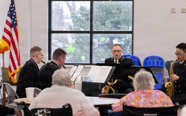 Navy Band visits Soldiers and Sailors Home