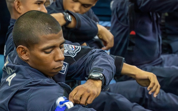 U.S. Army Conducts Advanced First Aid Training with Policía Nacional de Panamá Cadets