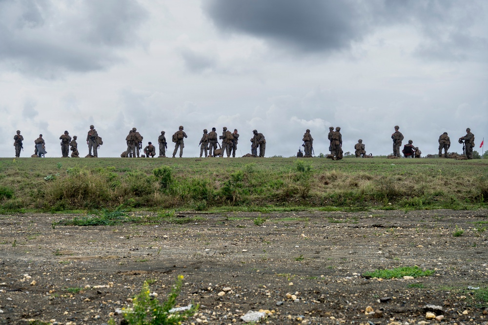 Marines, Air Force EOD build joint lethality in Puerto Rico
