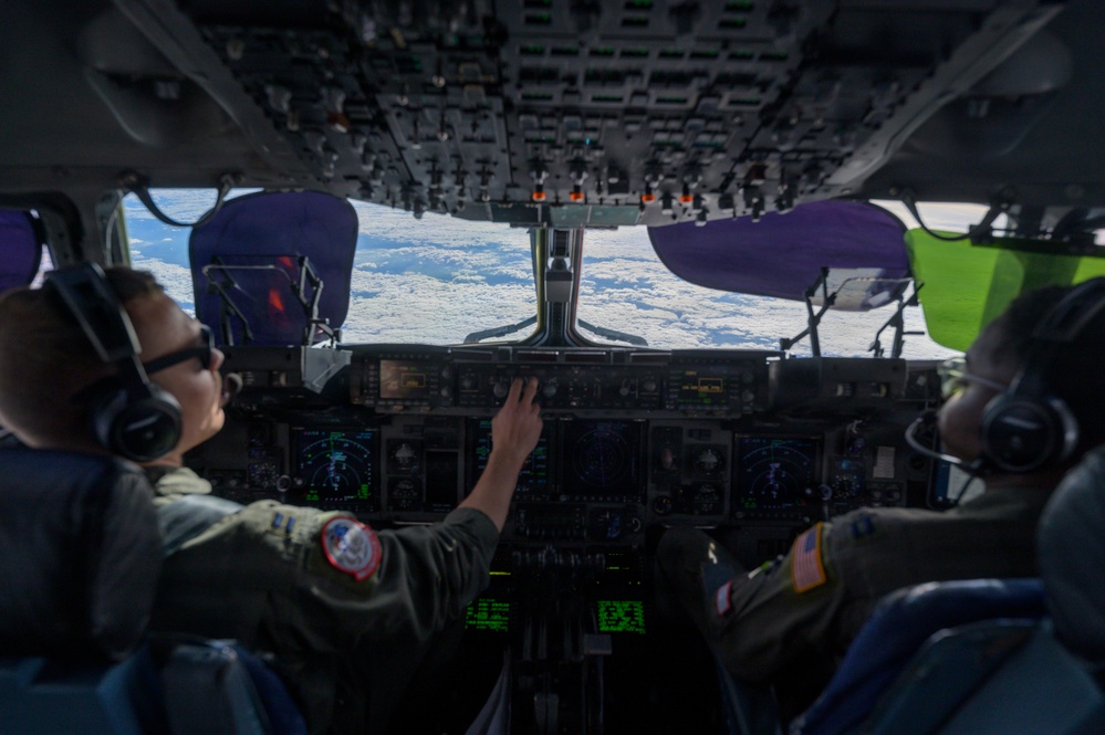105th Airlift Wing pilots operate C-17 en route to Sentry South 26-2