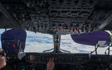 105th Airlift Wing pilots operate C-17 en route to Sentry South 26-2