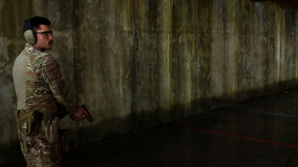 Sentry South 26-2 M17 range