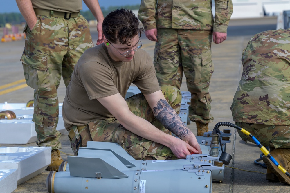 174th Attack Wing Airman tests GBU-38 components during Sentry South 26-2