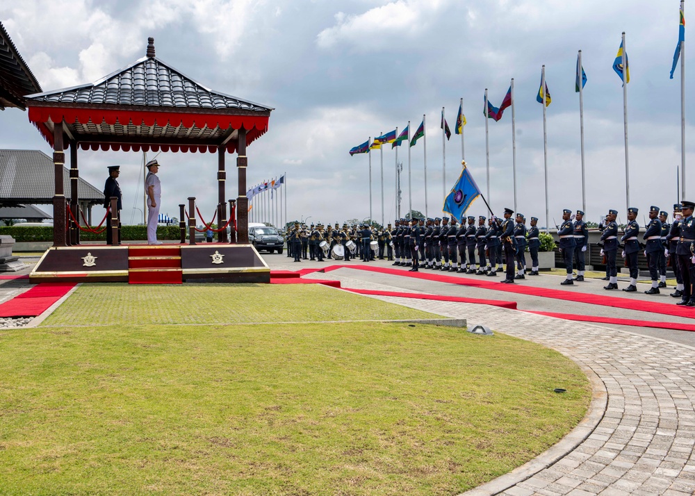Adm. Steve Koehler, commander, U.S. Pacific Fleet, visits Sri Lanka Air Force Headquarters during travel to Colombo, Sri Lanka