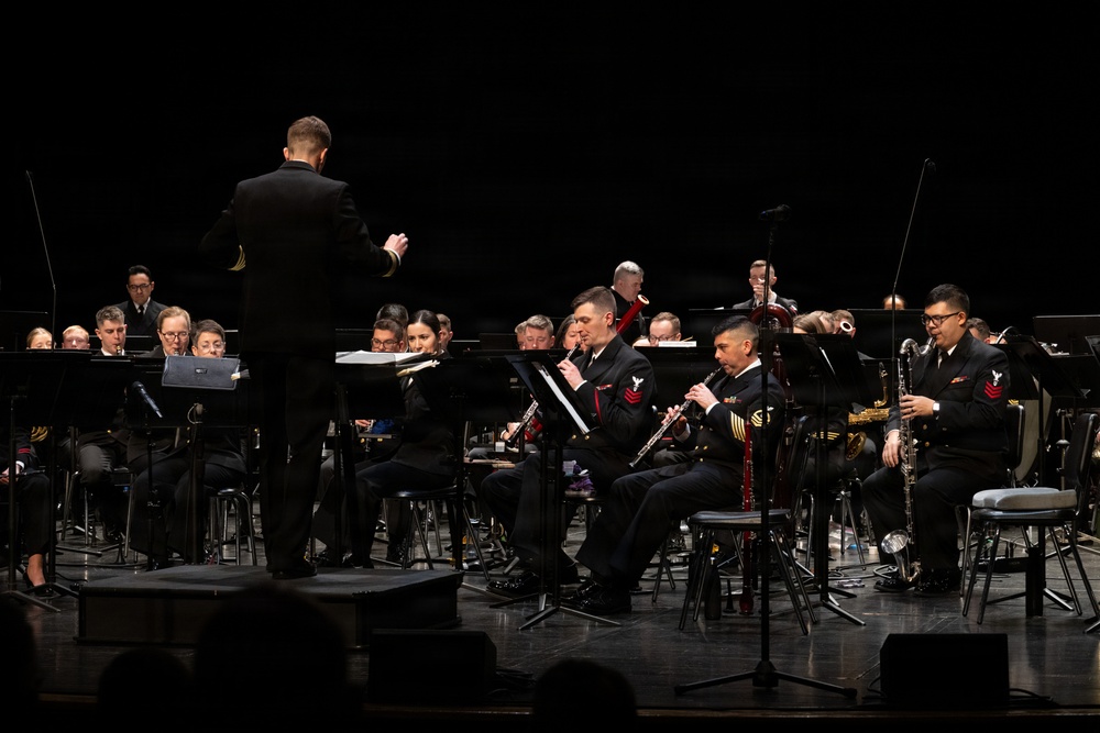 Navy Band performs in Buffalo