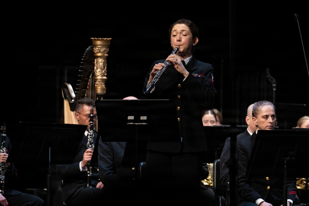 Navy Band performs in Buffalo