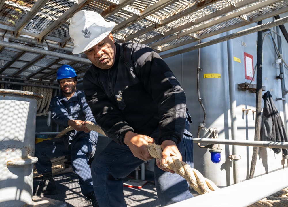 USS America (LHA 6) Transits to Dry Dock