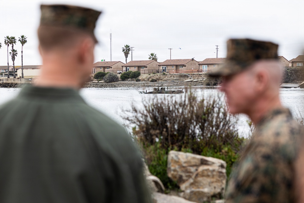 The Commandant, Gen. Eric M. Smith visits the 11th MEU