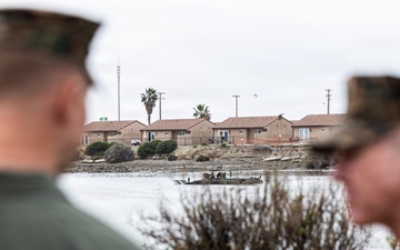 The Commandant, Gen. Eric M. Smith visits the 11th MEU