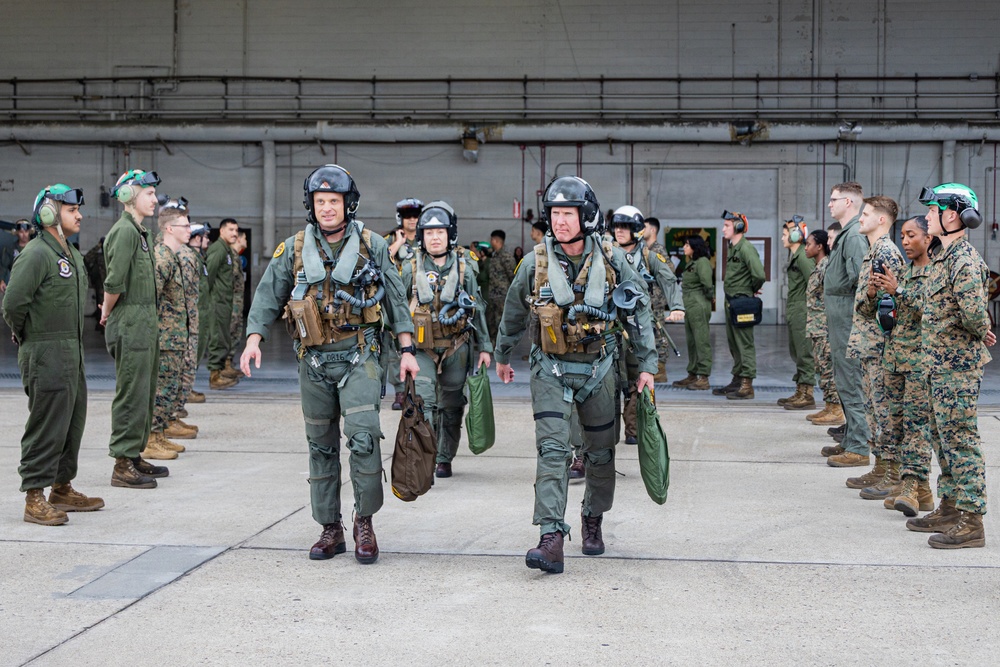 The Commandant, Gen. Eric M. Smith flies a F/A 18 at Marine Fighter Squadron 323