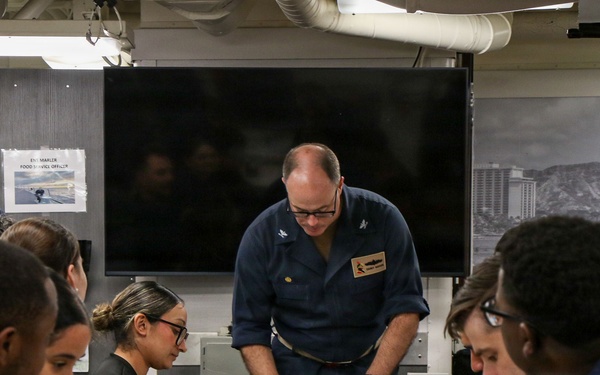 Frank E. Petersen Jr. Hosts MWR Bingo Night