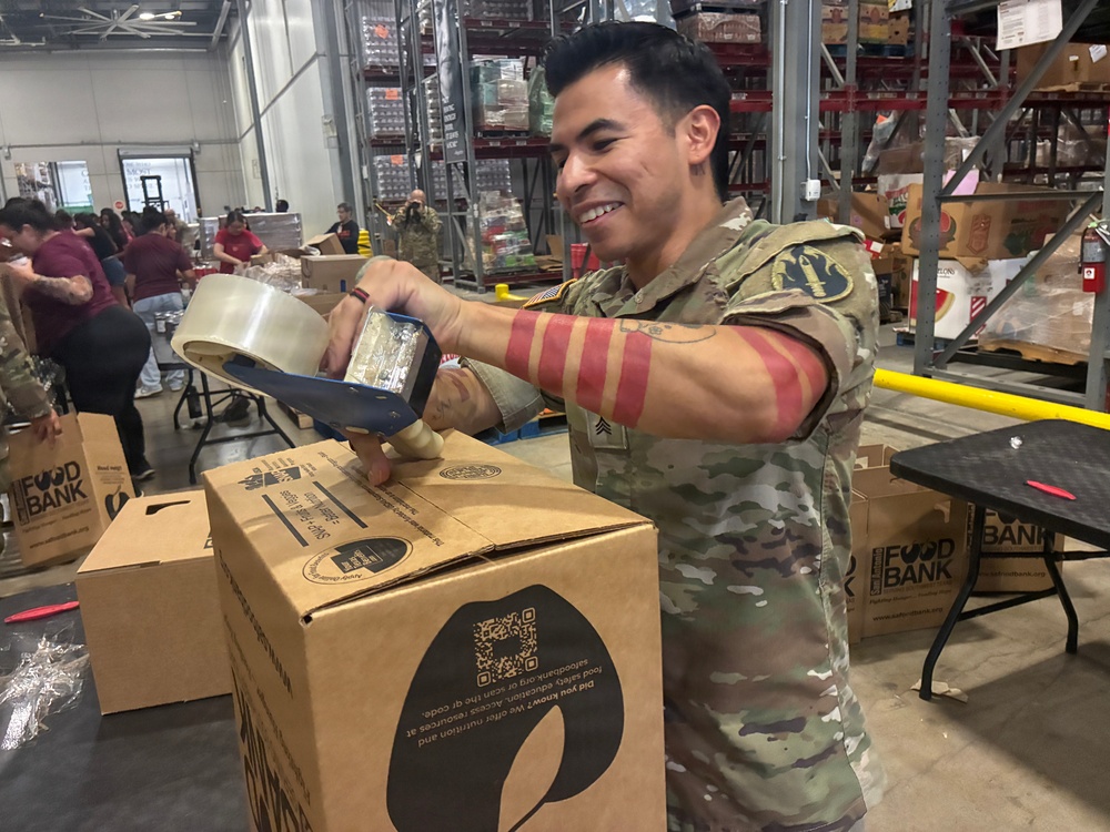 205th TPASE Soldiers Volunteer at San Antonio Food Bank