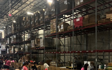 205th TPASE Soldiers Volunteer at San Antonio Food Bank