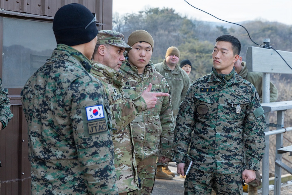 4-2 AB Strengthens ROK–U.S. Alliance During Apache Aerial Gunnery