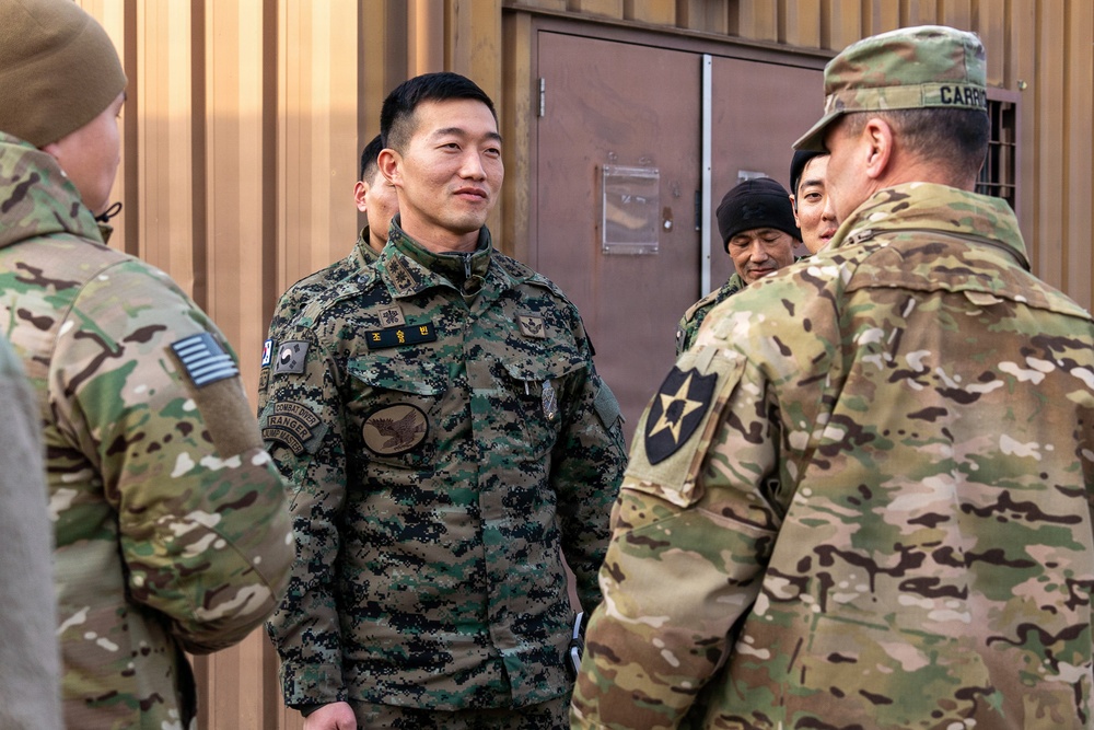 4-2 AB Strengthens ROK–U.S. Alliance During Apache Aerial Gunnery