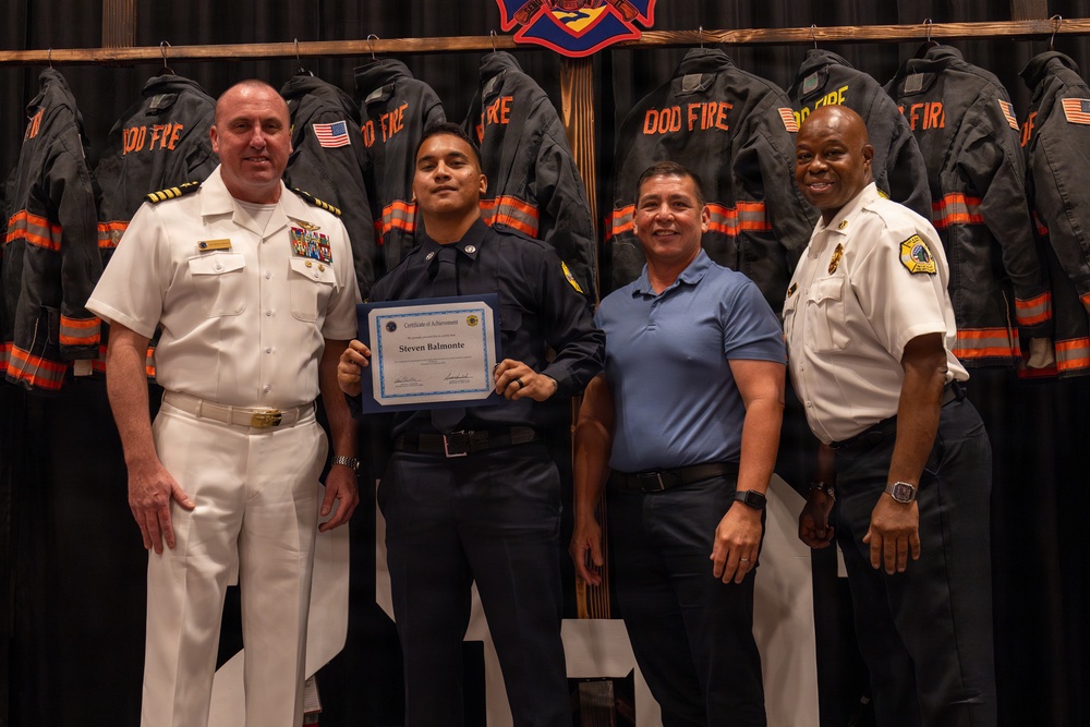 Joint Region Marianas graduates 20 new firefighters