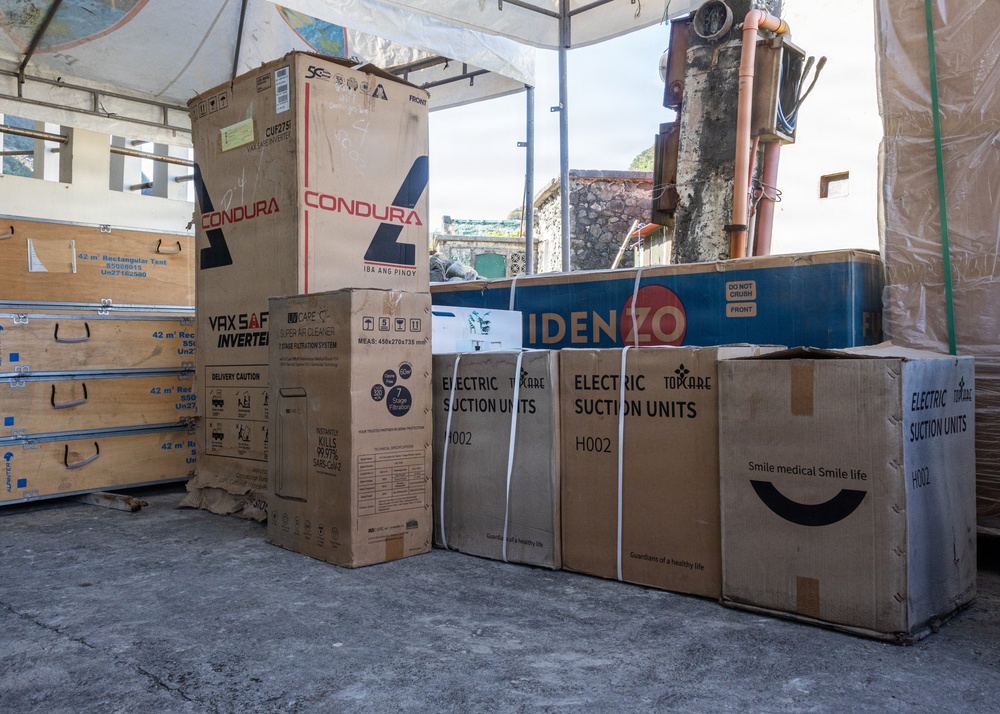 Philippine Officials, US Forces, Host Medical Donation Ceremony in Batanes