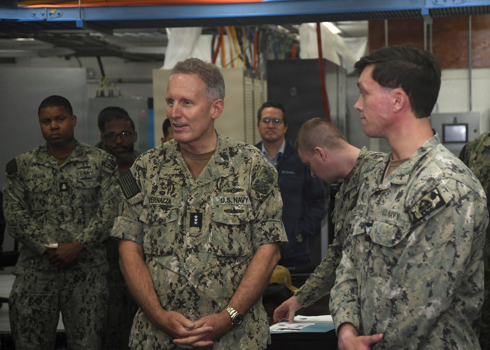 Commander, Naval Information Forces, meets with Information Warfare Sailors stationed in Guam.