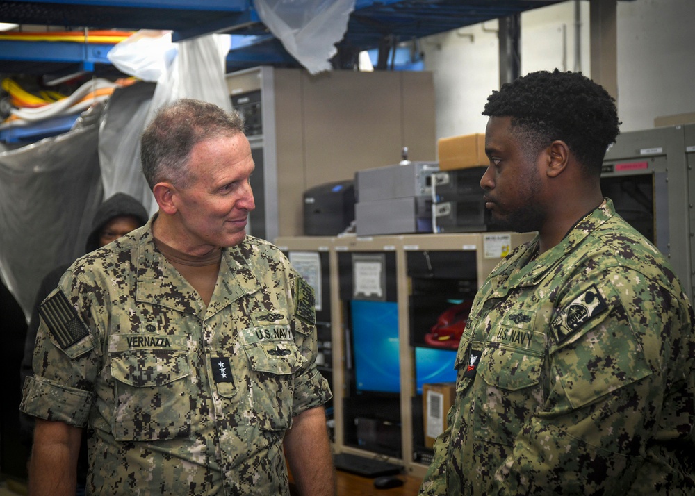 Commander, Naval Information Forces, meets with Information Warfare Sailors stationed in Guam.