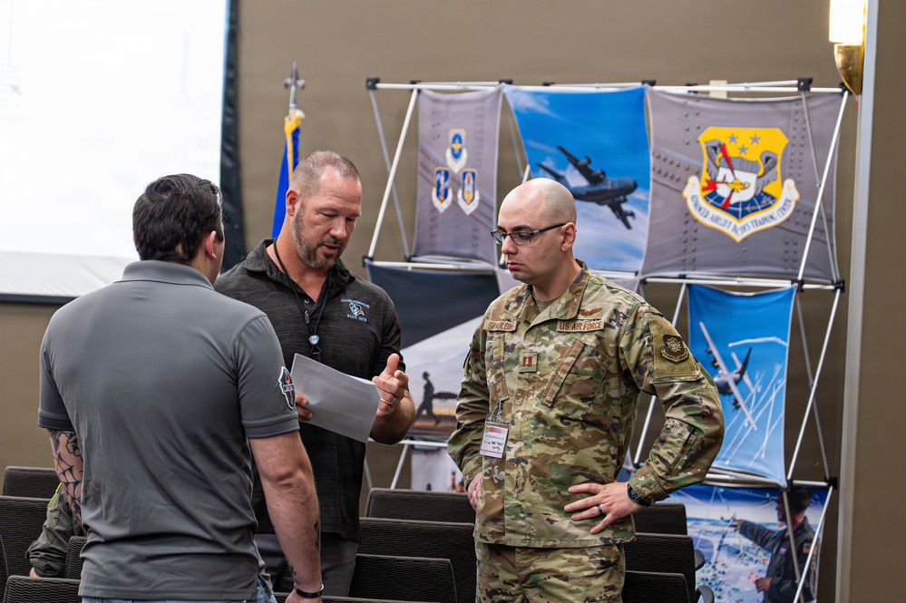 Datalink professionals solve problems by building relationships