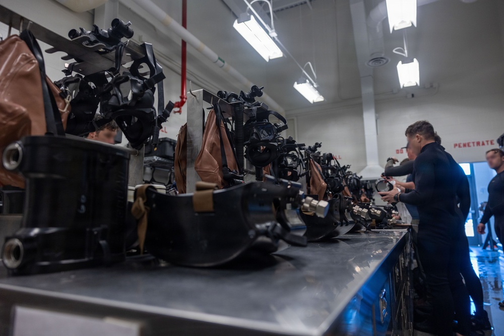 MARSOC Conducts Underwater Dive and Sustainment Training
